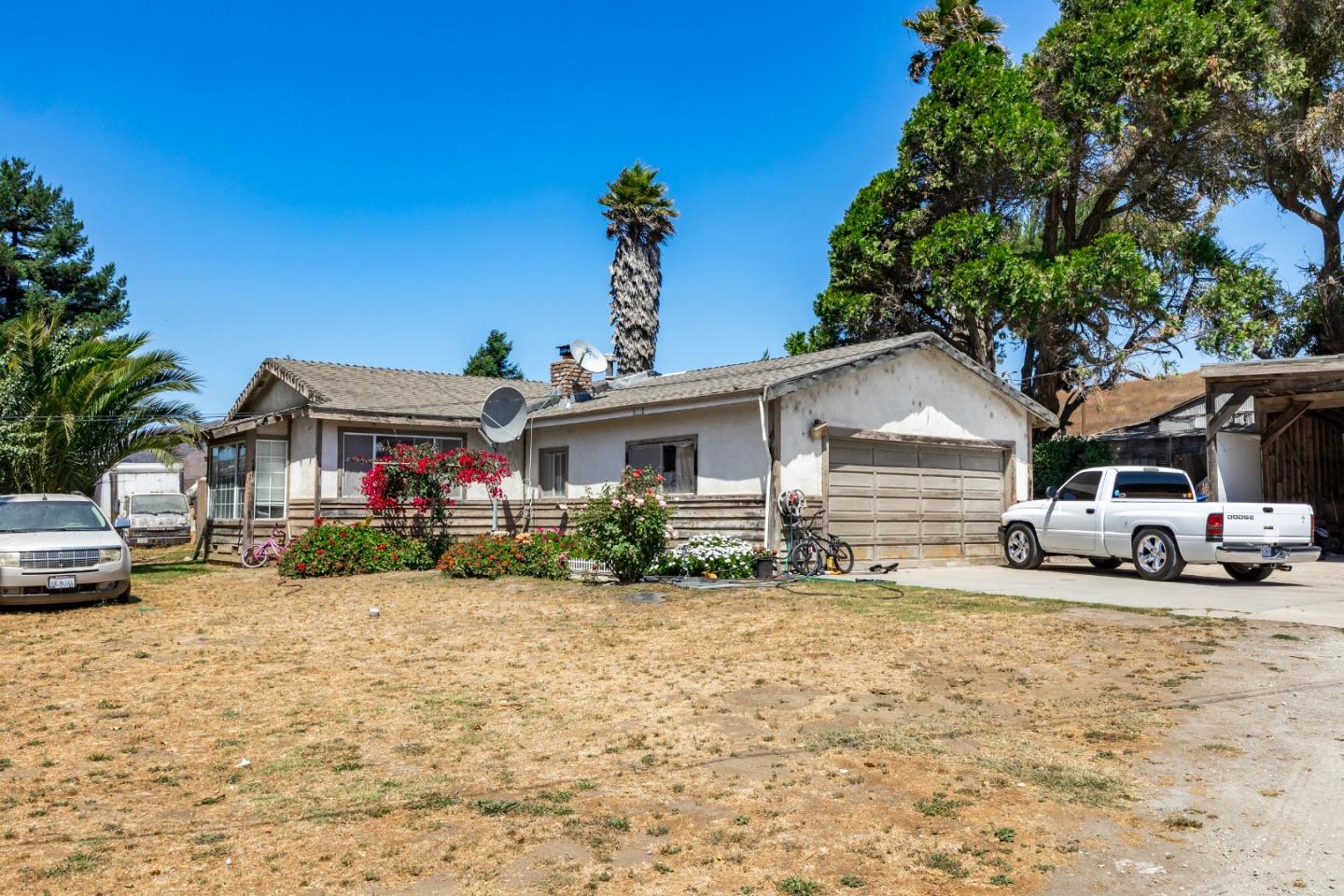 Detail Gallery Image 5 of 24 For 250 Old Chittenden Rd, Watsonville,  CA 95076 - 3 Beds | 2/1 Baths