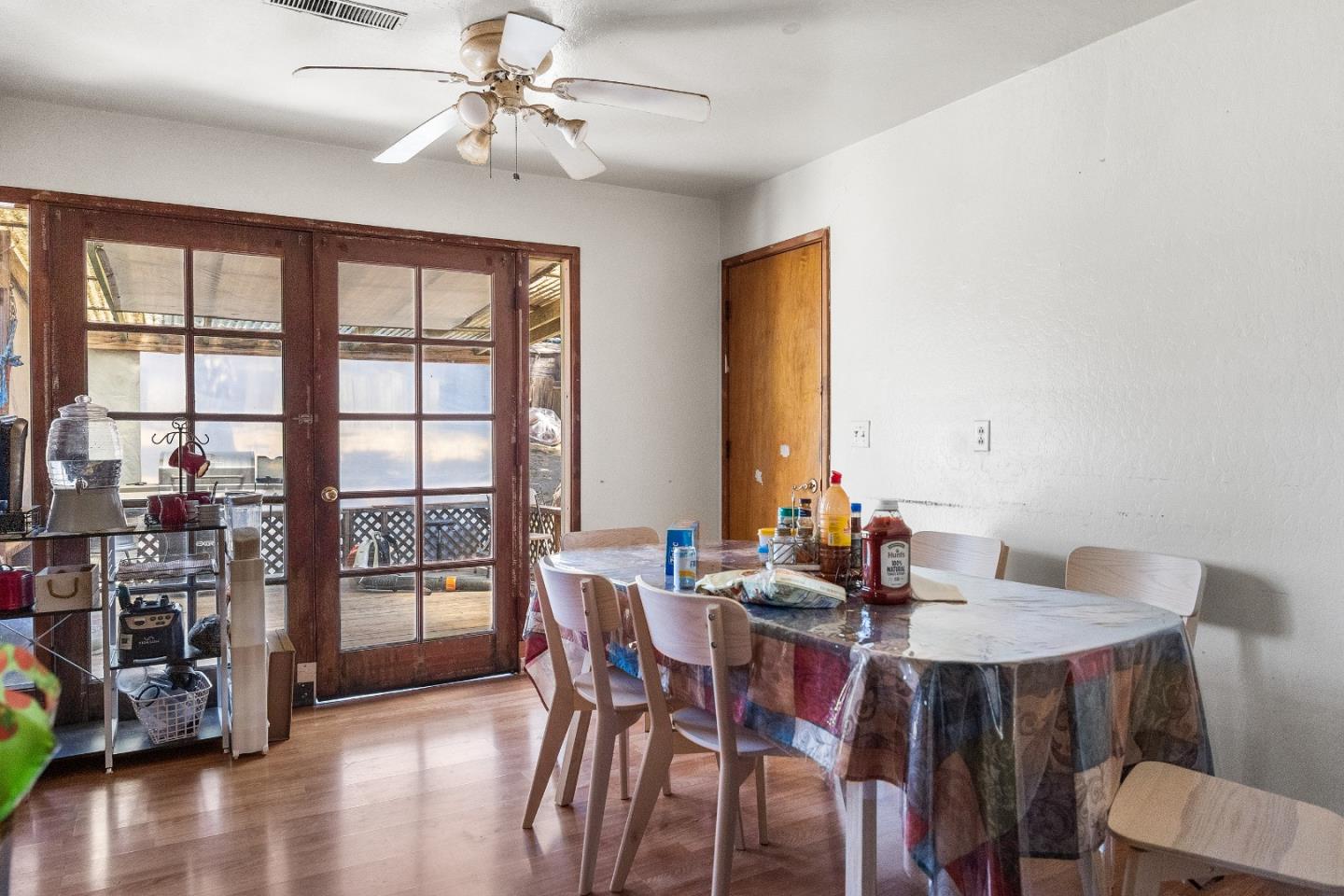 Detail Gallery Image 9 of 24 For 250 Old Chittenden Rd, Watsonville,  CA 95076 - 3 Beds | 2/1 Baths