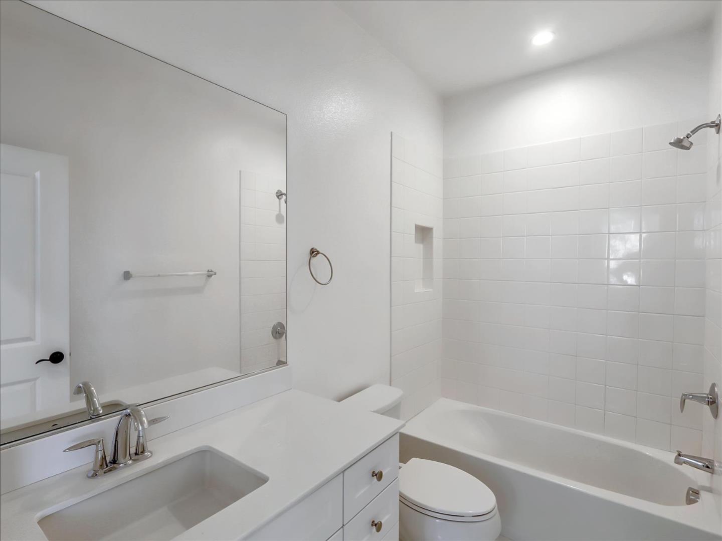 Detail Gallery Image 44 of 55 For 1452 N Harbor Blvd #1,  Santa Ana,  CA 92703 - 3 Beds | 2/1 Baths