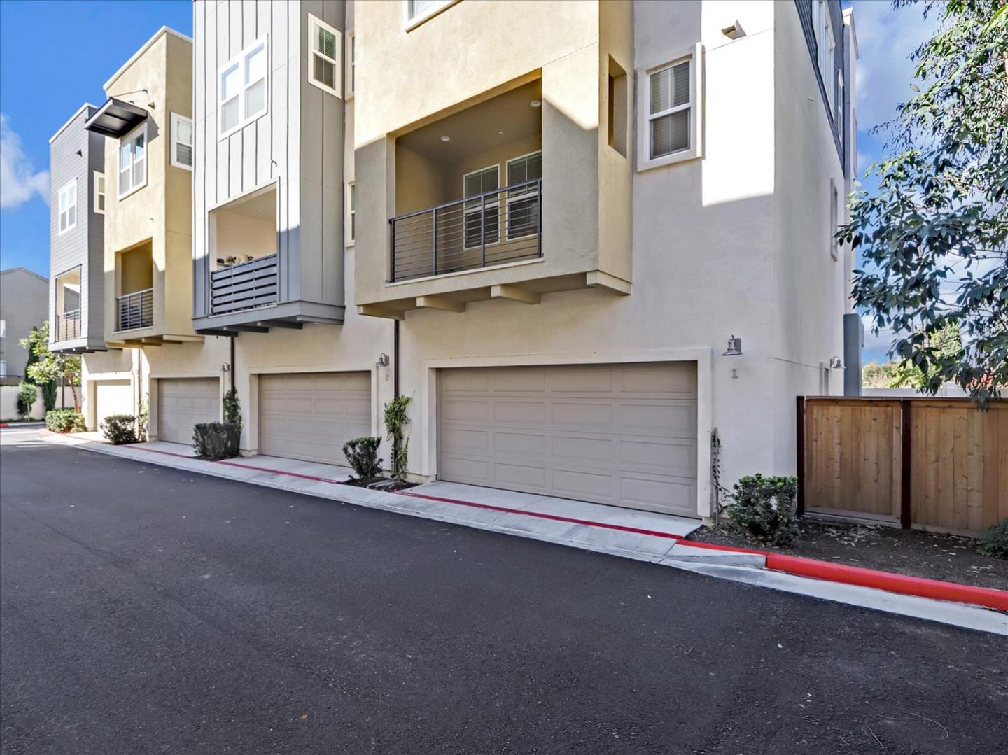 Detail Gallery Image 50 of 55 For 1452 N Harbor Blvd #1,  Santa Ana,  CA 92703 - 3 Beds | 2/1 Baths