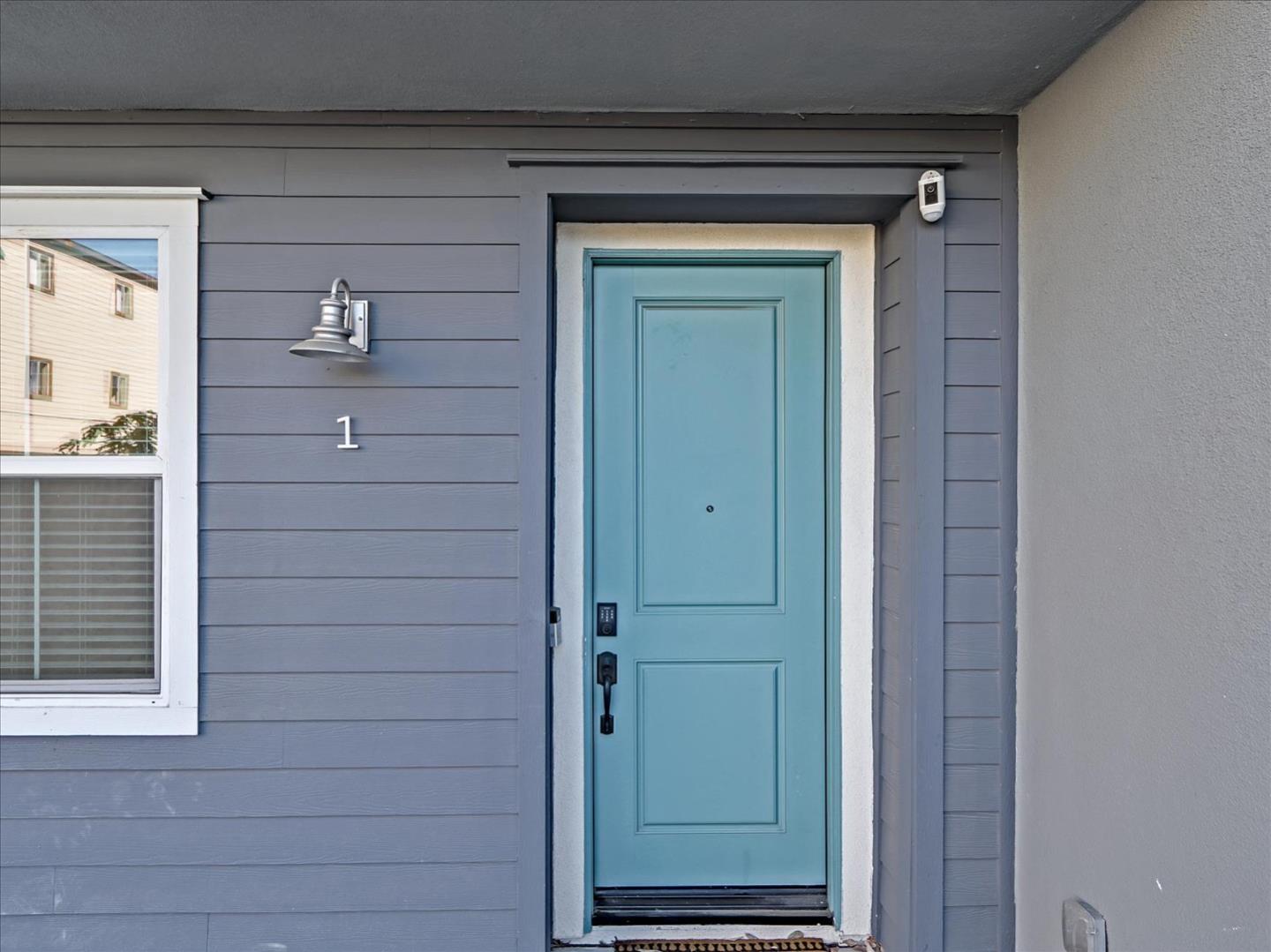 Detail Gallery Image 7 of 55 For 1452 N Harbor Blvd #1,  Santa Ana,  CA 92703 - 3 Beds | 2/1 Baths