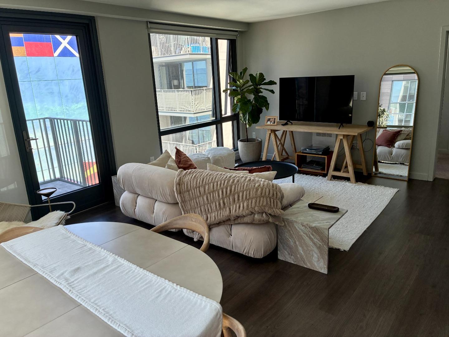 Detail Gallery Image 10 of 15 For 101 Polk St #810,  San Francisco,  CA 94102 - 2 Beds | 2 Baths