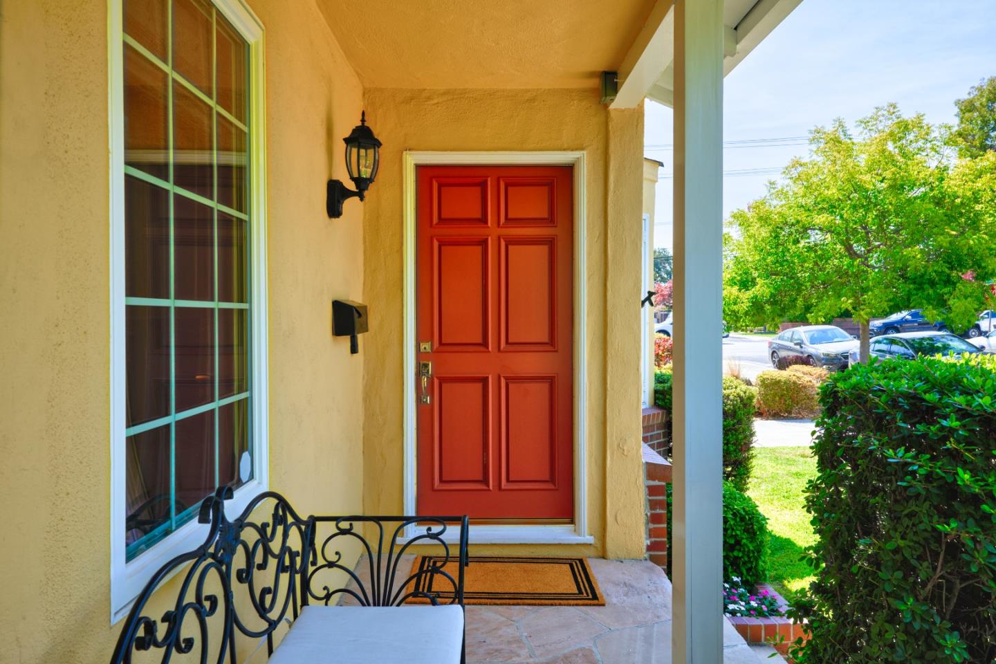 Detail Gallery Image 10 of 37 For 1037 Walnut St, San Carlos,  CA 94070 - 4 Beds | 3 Baths