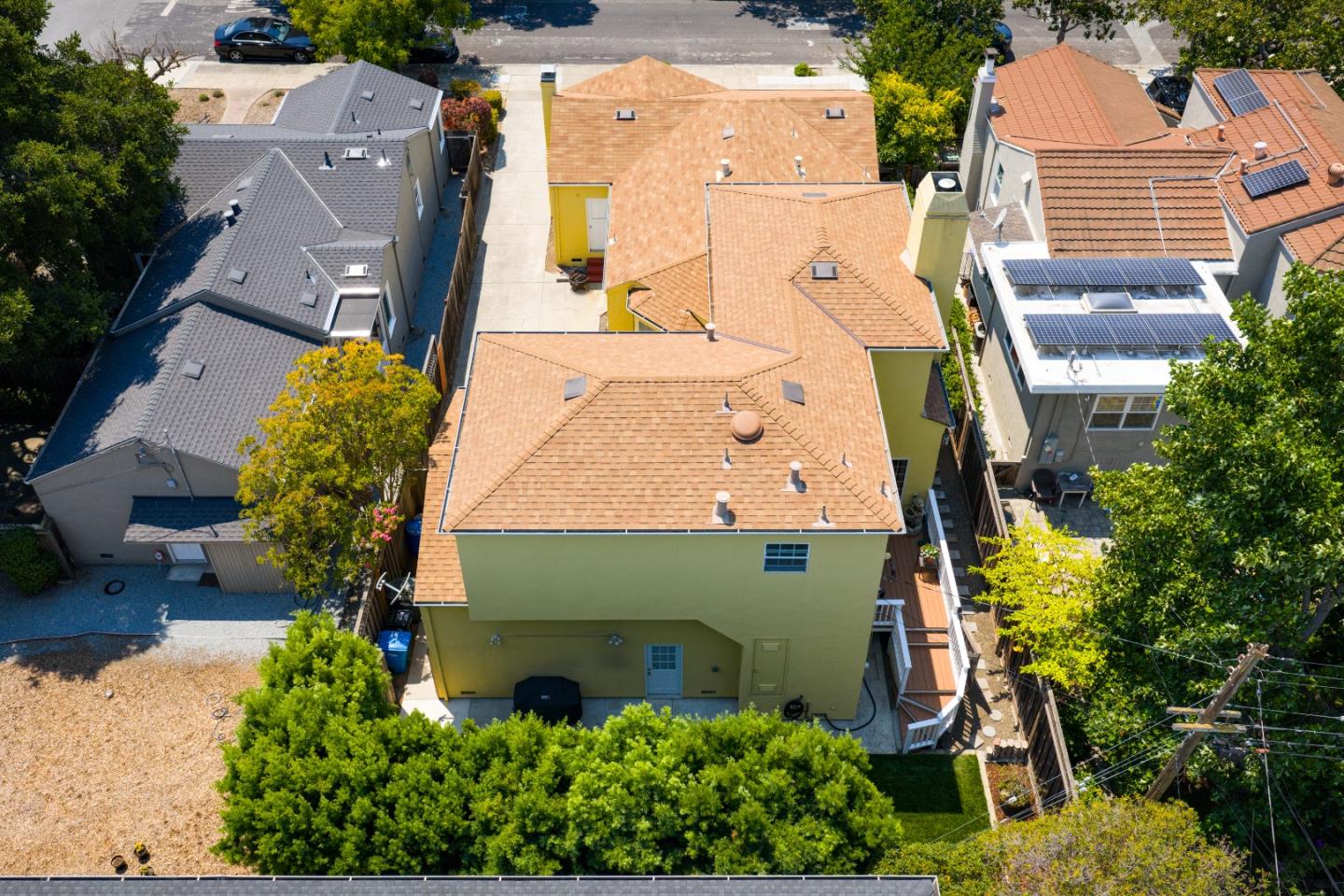 Detail Gallery Image 37 of 37 For 1037 Walnut St, San Carlos,  CA 94070 - 4 Beds | 3 Baths