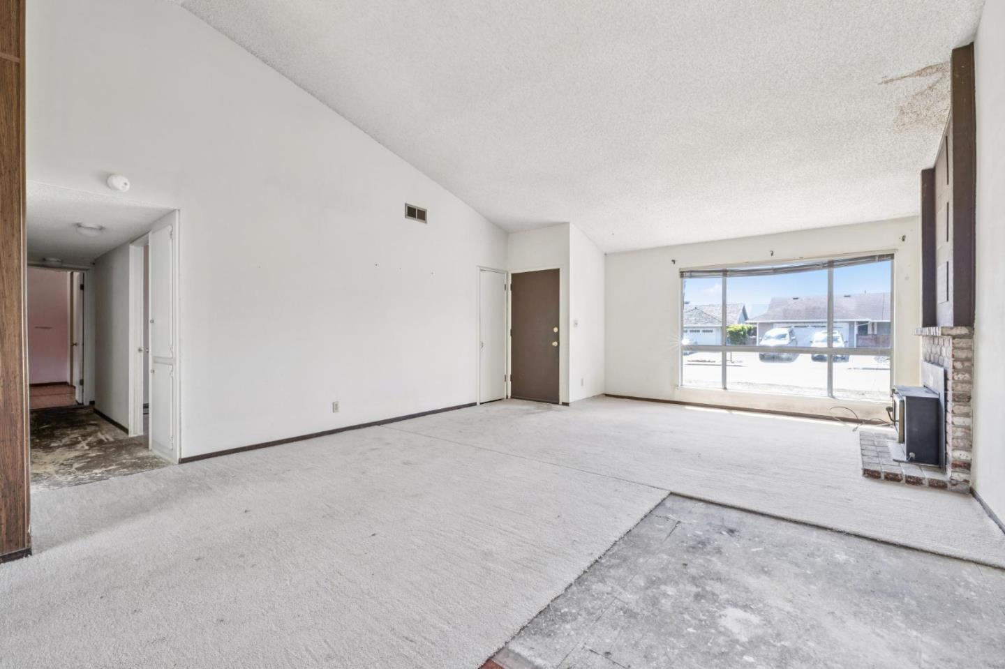 Detail Gallery Image 11 of 24 For 200 Bridgeport Dr, Half Moon Bay,  CA 94019 - 3 Beds | 2 Baths