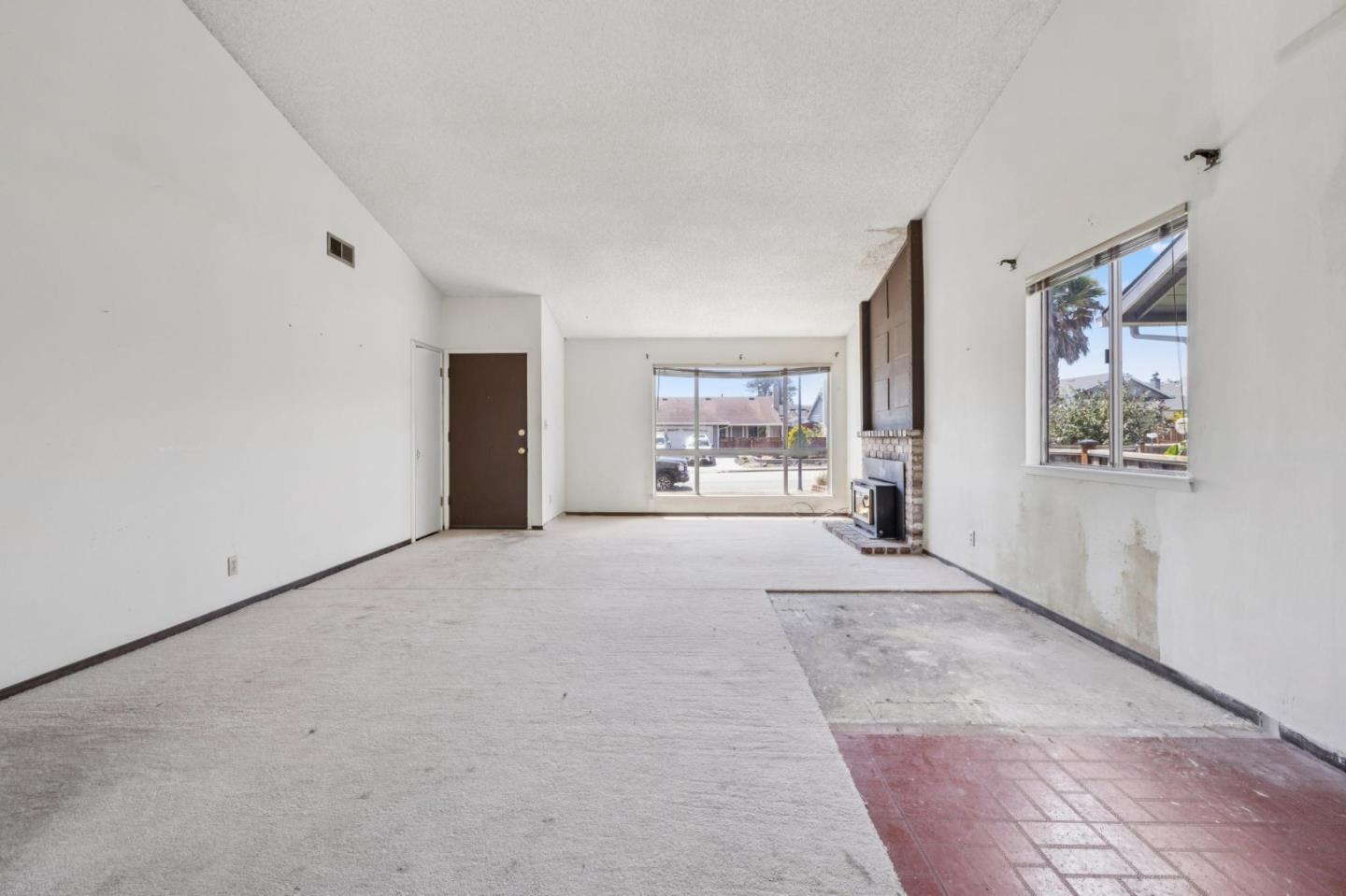 Detail Gallery Image 12 of 24 For 200 Bridgeport Dr, Half Moon Bay,  CA 94019 - 3 Beds | 2 Baths