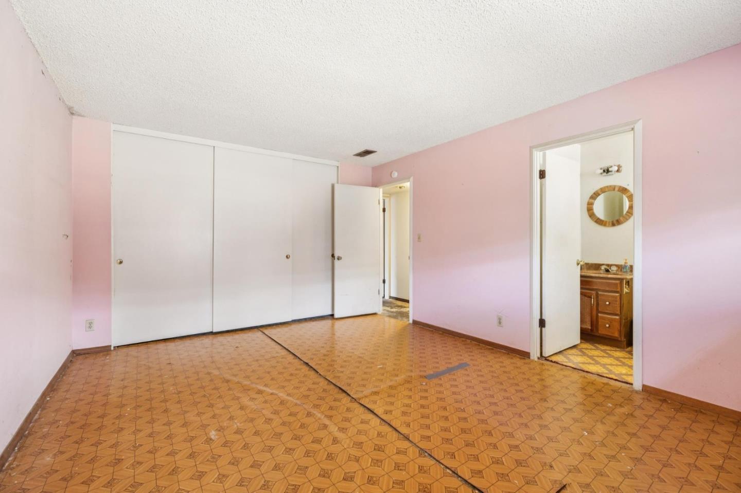 Detail Gallery Image 18 of 24 For 200 Bridgeport Dr, Half Moon Bay,  CA 94019 - 3 Beds | 2 Baths