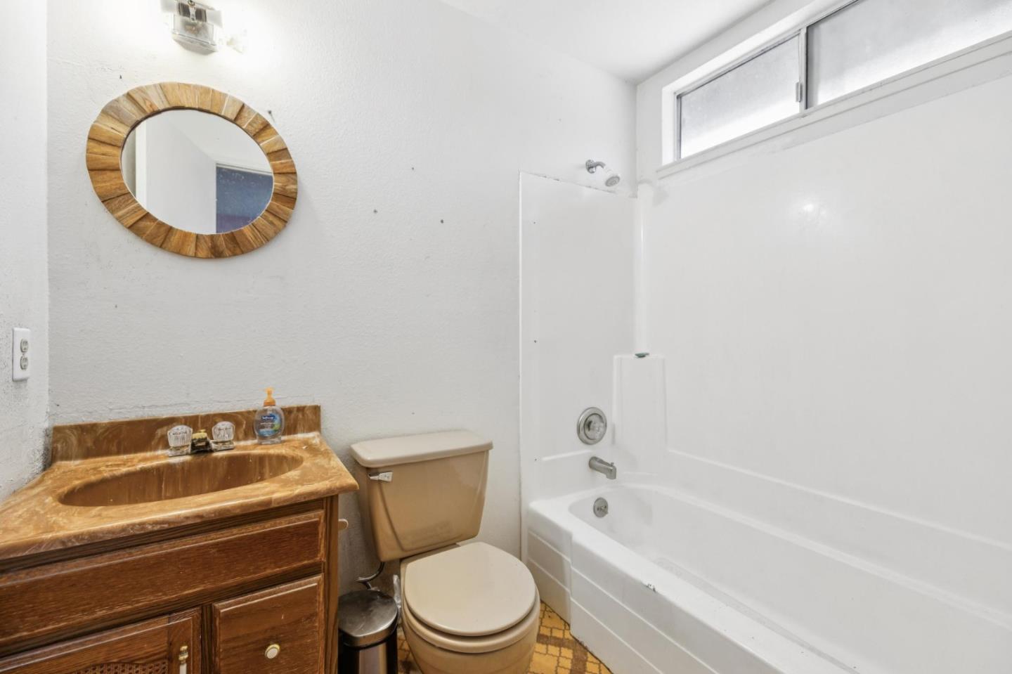 Detail Gallery Image 19 of 24 For 200 Bridgeport Dr, Half Moon Bay,  CA 94019 - 3 Beds | 2 Baths