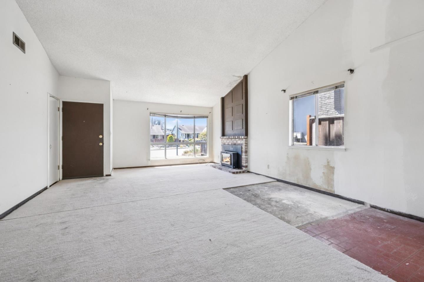 Detail Gallery Image 6 of 24 For 200 Bridgeport Dr, Half Moon Bay,  CA 94019 - 3 Beds | 2 Baths