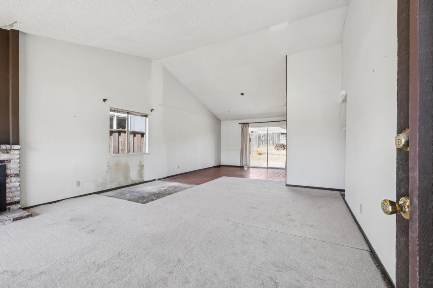 Detail Gallery Image 7 of 24 For 200 Bridgeport Dr, Half Moon Bay,  CA 94019 - 3 Beds | 2 Baths