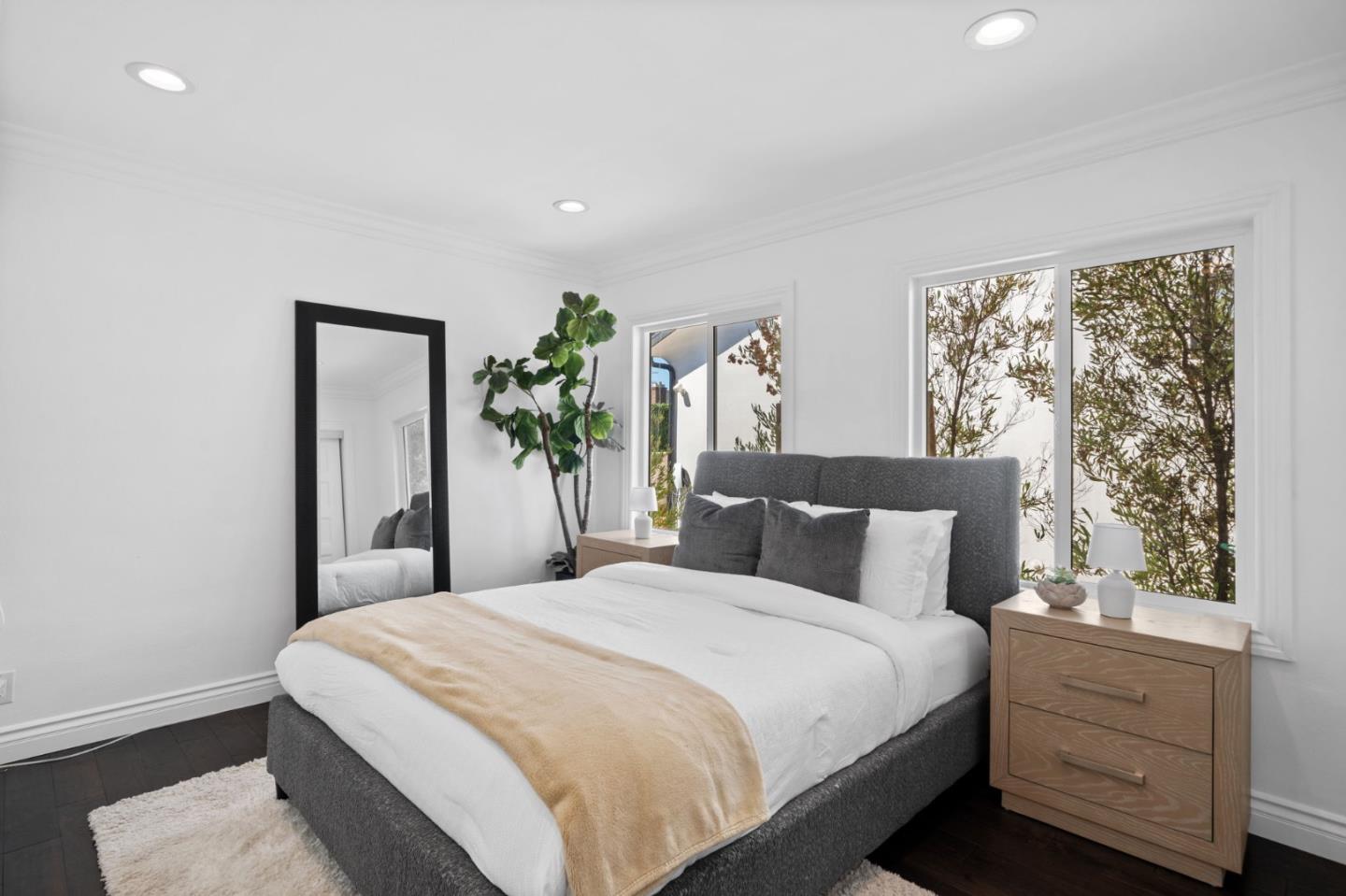 Detail Gallery Image 10 of 34 For 1250 Hauser Blvd, Los Angeles,  CA 90019 - 3 Beds | 2 Baths