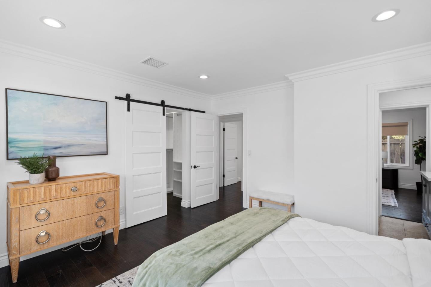 Detail Gallery Image 19 of 34 For 1250 Hauser Blvd, Los Angeles,  CA 90019 - 3 Beds | 2 Baths