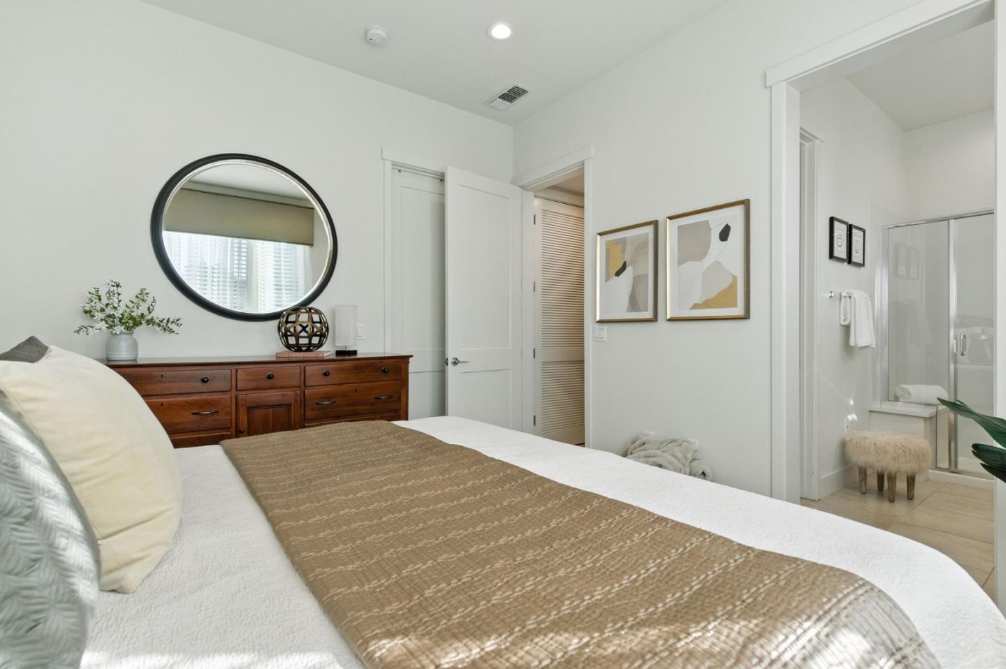 Detail Gallery Image 14 of 25 For 238 Element Rd, San Jose,  CA 95110 - 3 Beds | 3/1 Baths