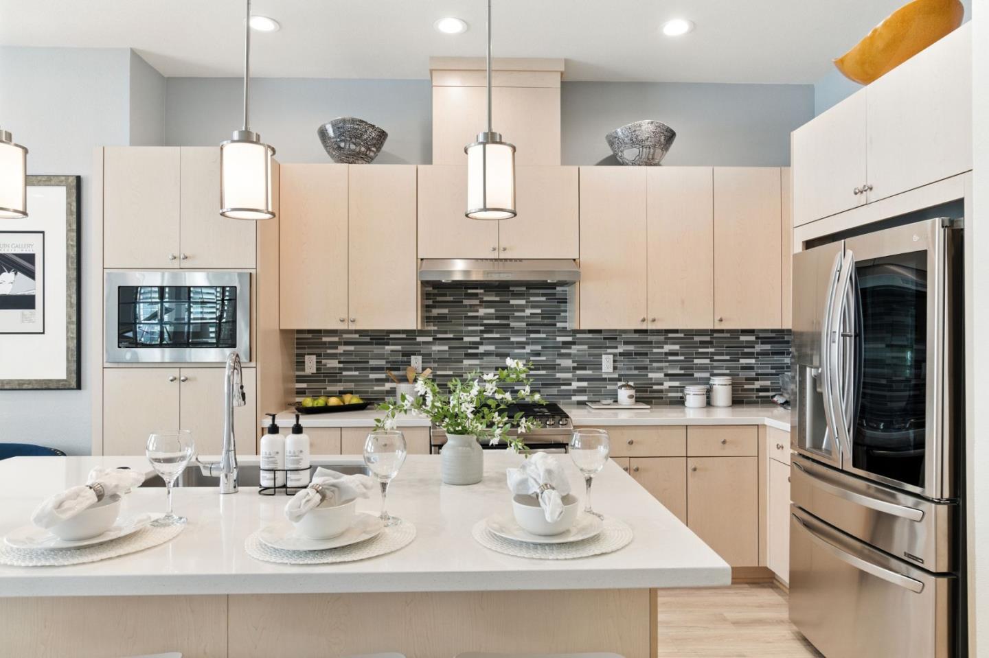 Detail Gallery Image 2 of 25 For 238 Element Rd, San Jose,  CA 95110 - 3 Beds | 3/1 Baths
