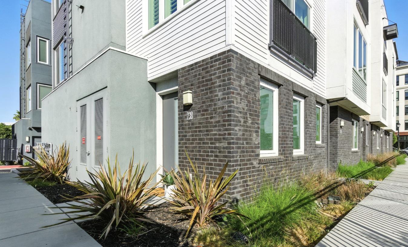 Detail Gallery Image 22 of 25 For 238 Element Rd, San Jose,  CA 95110 - 3 Beds | 3/1 Baths