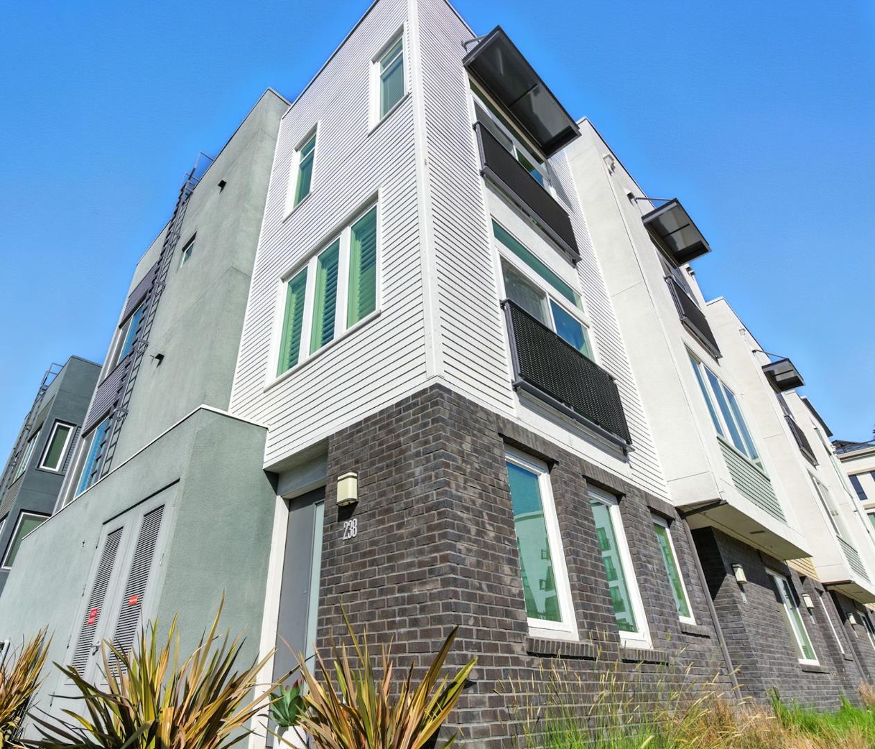 Detail Gallery Image 24 of 25 For 238 Element Rd, San Jose,  CA 95110 - 3 Beds | 3/1 Baths