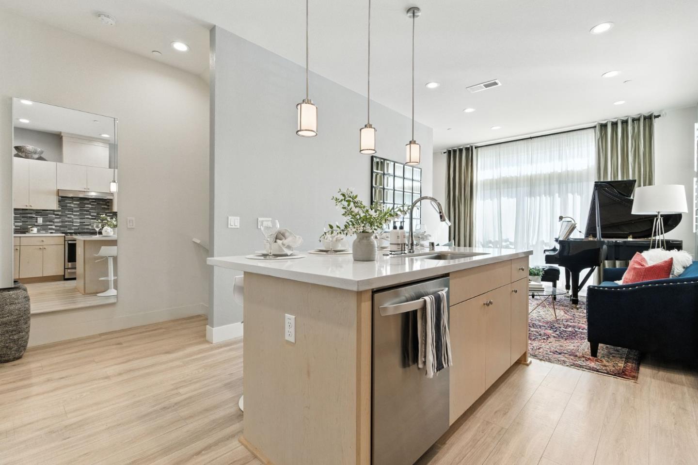 Detail Gallery Image 7 of 25 For 238 Element Rd, San Jose,  CA 95110 - 3 Beds | 3/1 Baths