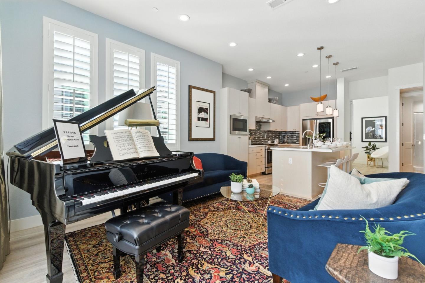 Detail Gallery Image 8 of 25 For 238 Element Rd, San Jose,  CA 95110 - 3 Beds | 3/1 Baths