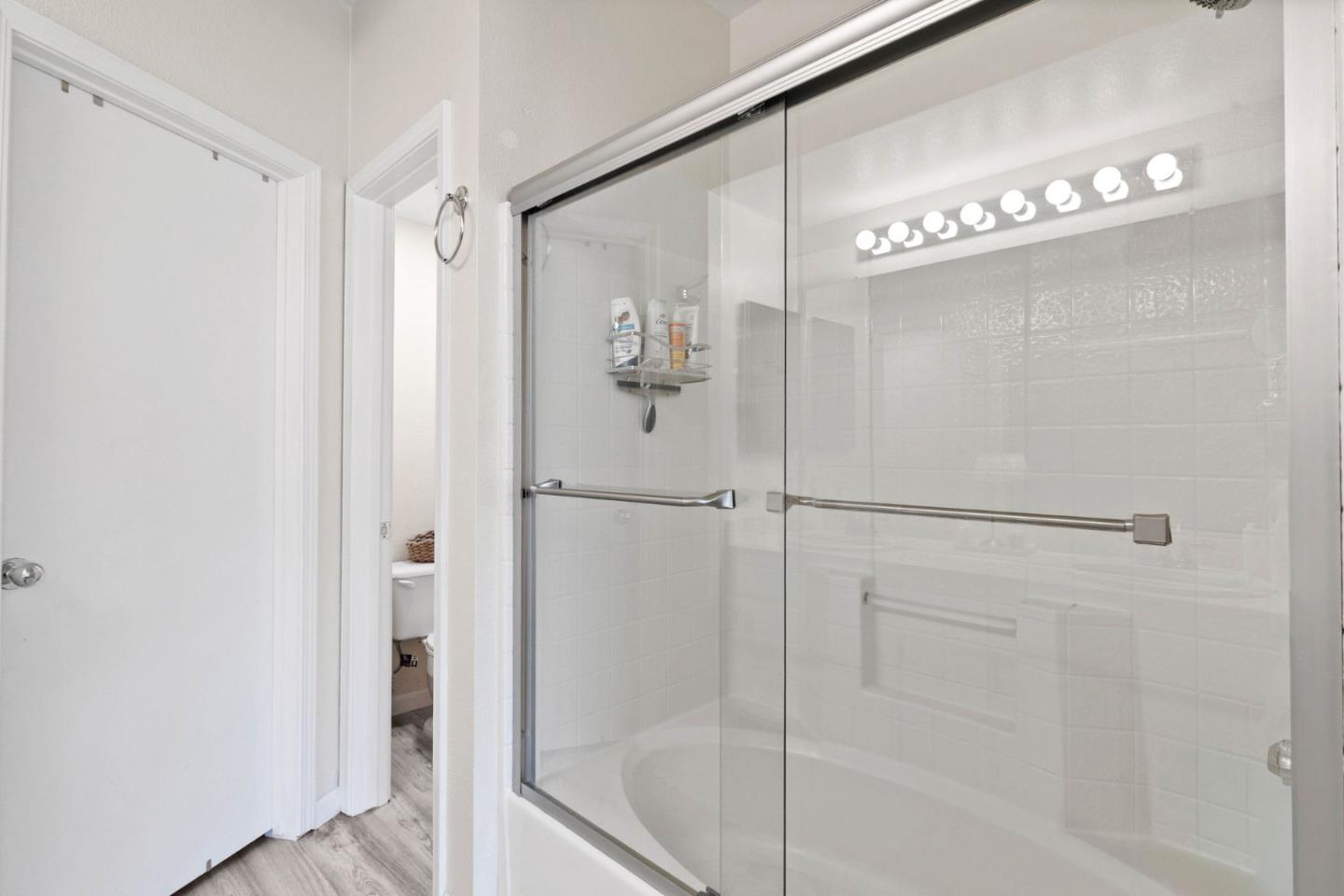 Detail Gallery Image 21 of 28 For 3337 Midtown Pl, San Jose,  CA 95136 - 2 Beds | 2/1 Baths