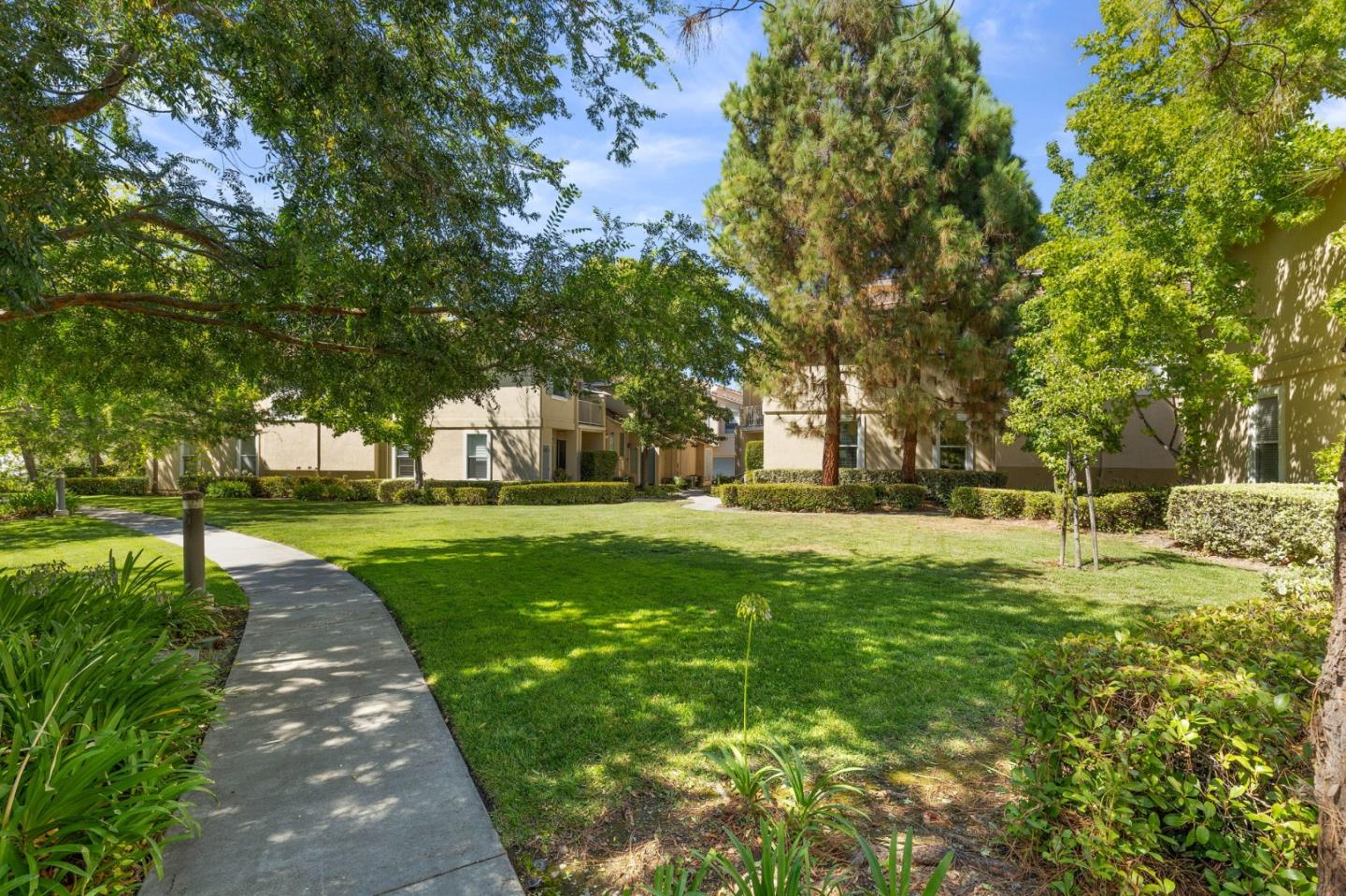 Detail Gallery Image 26 of 28 For 3337 Midtown Pl, San Jose,  CA 95136 - 2 Beds | 2/1 Baths
