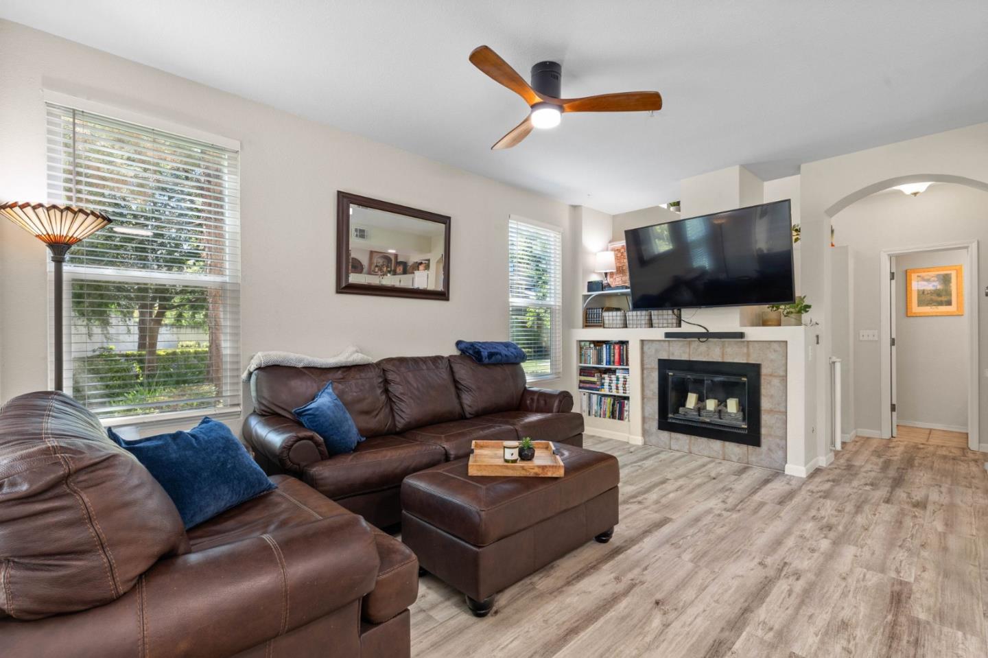 Detail Gallery Image 4 of 28 For 3337 Midtown Pl, San Jose,  CA 95136 - 2 Beds | 2/1 Baths