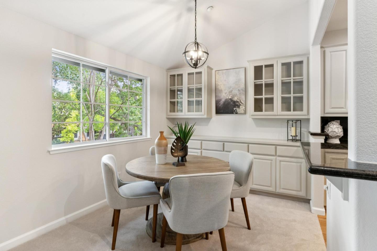 Detail Gallery Image 12 of 35 For 20 Willow Rd #45,  Menlo Park,  CA 94025 - 2 Beds | 2 Baths