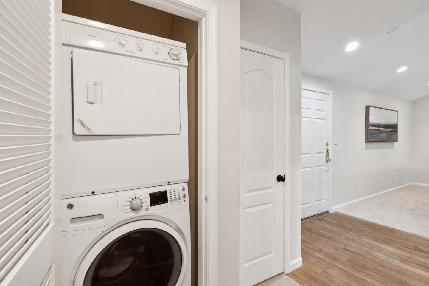 Detail Gallery Image 30 of 35 For 20 Willow Rd #45,  Menlo Park,  CA 94025 - 2 Beds | 2 Baths