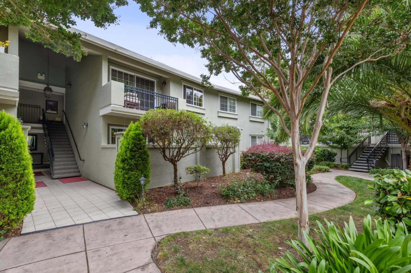 Detail Gallery Image 32 of 35 For 20 Willow Rd #45,  Menlo Park,  CA 94025 - 2 Beds | 2 Baths
