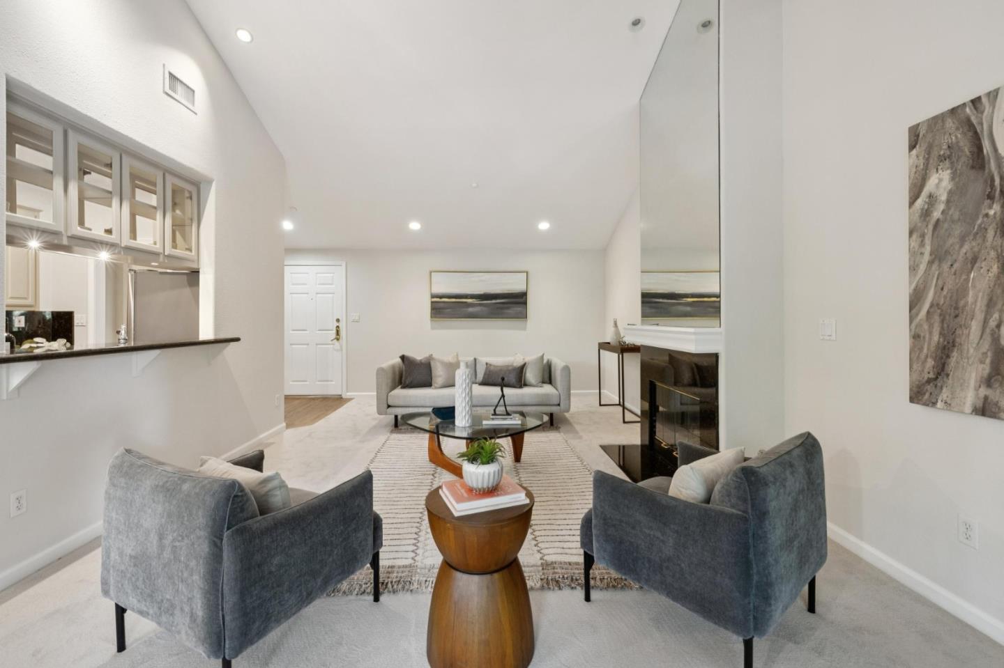 Detail Gallery Image 7 of 35 For 20 Willow Rd #45,  Menlo Park,  CA 94025 - 2 Beds | 2 Baths