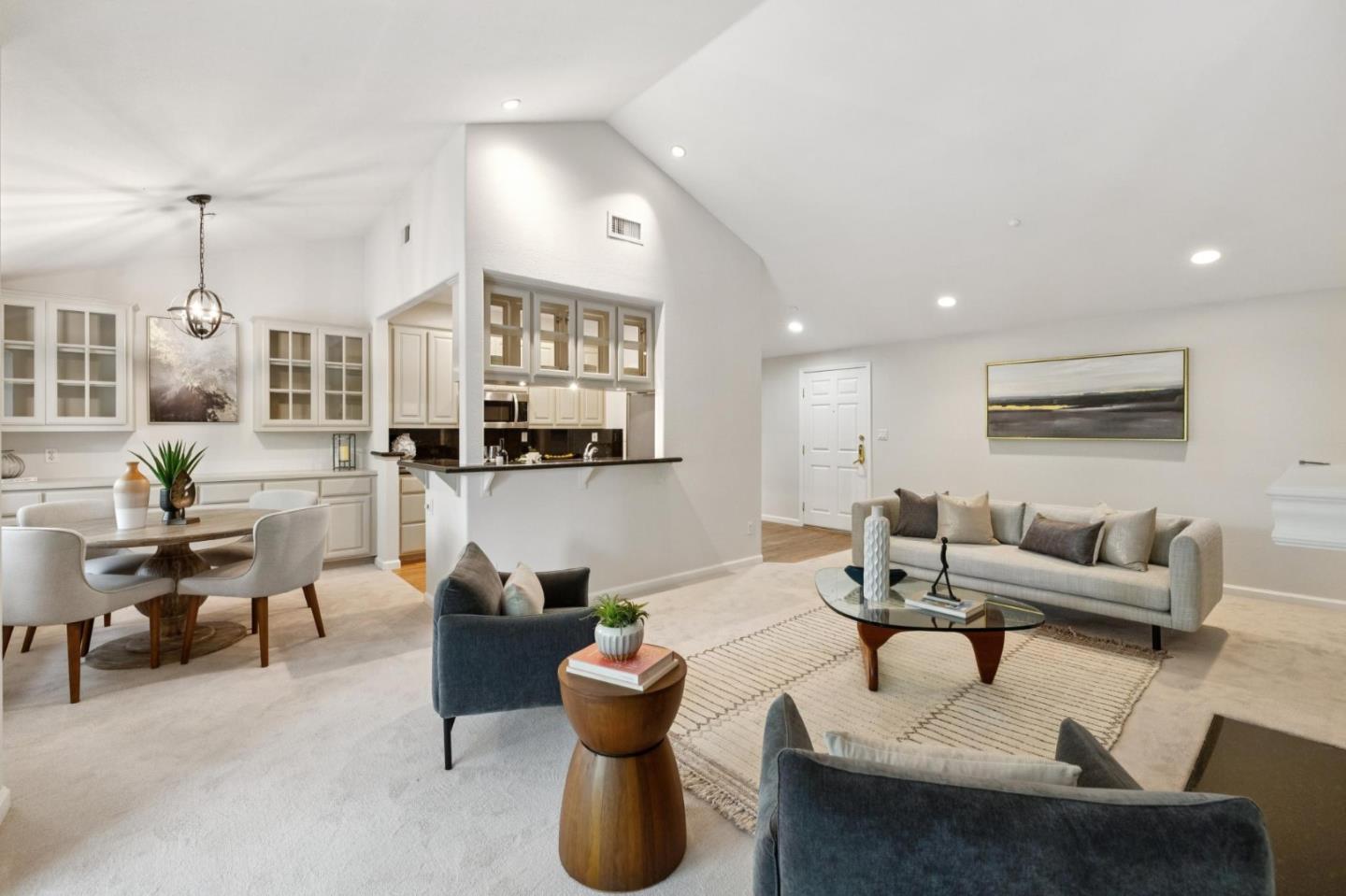 Detail Gallery Image 8 of 35 For 20 Willow Rd #45,  Menlo Park,  CA 94025 - 2 Beds | 2 Baths