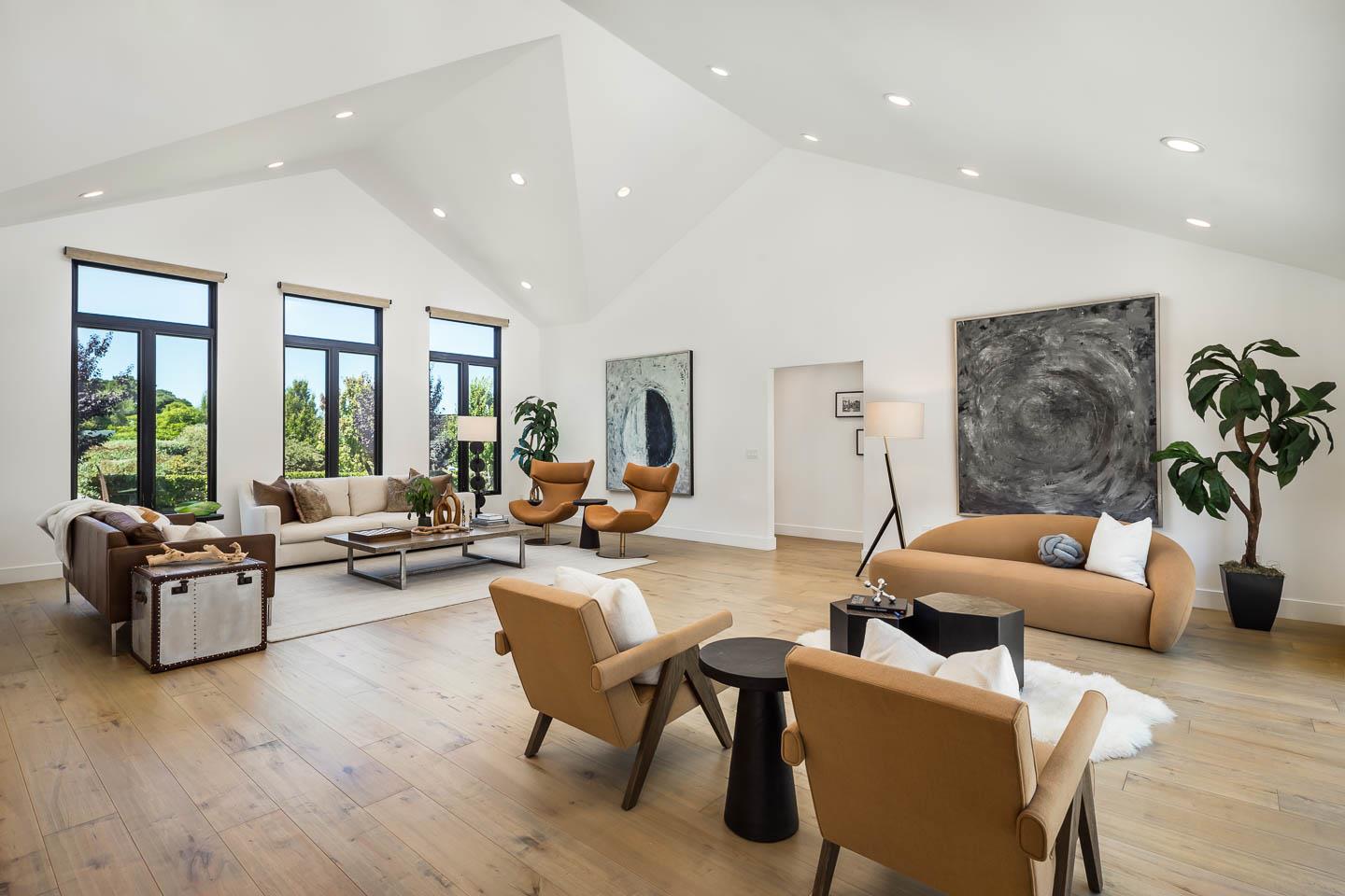 Detail Gallery Image 3 of 5 For 588 Craig Rd, Hillsborough,  CA 94010 - 5 Beds | 5 Baths