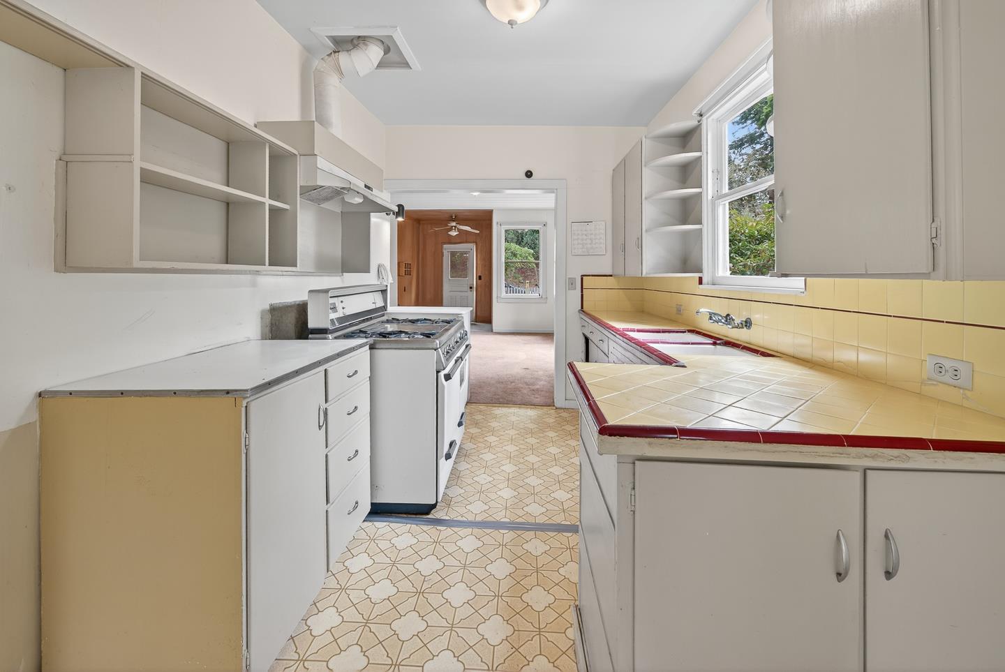 Detail Gallery Image 10 of 46 For 3475 N Main St, Soquel,  CA 95073 - 2 Beds | 1 Baths