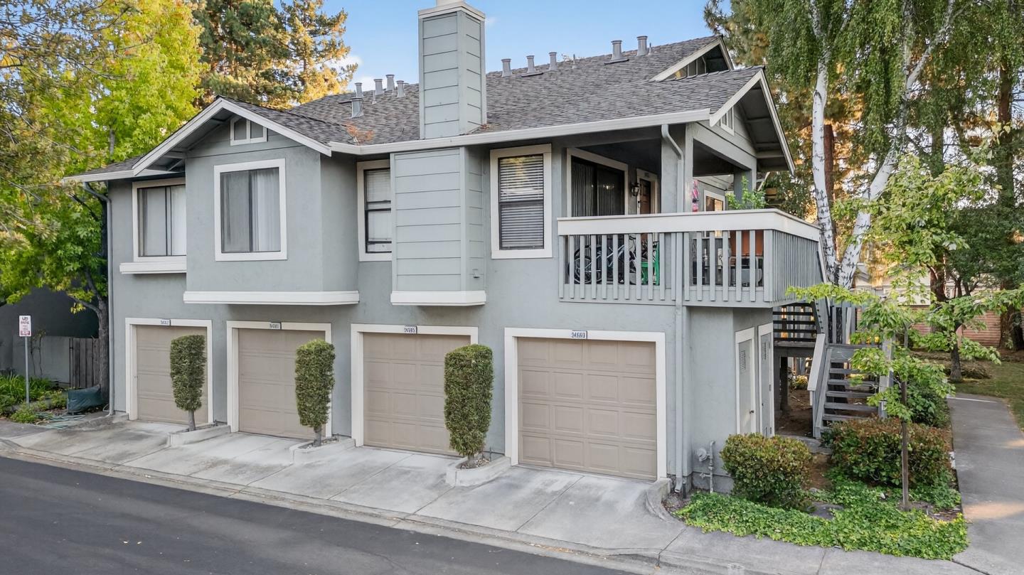 Detail Gallery Image 1 of 50 For 34565 Pueblo Ter, Fremont,  CA 94555 - 2 Beds | 2 Baths