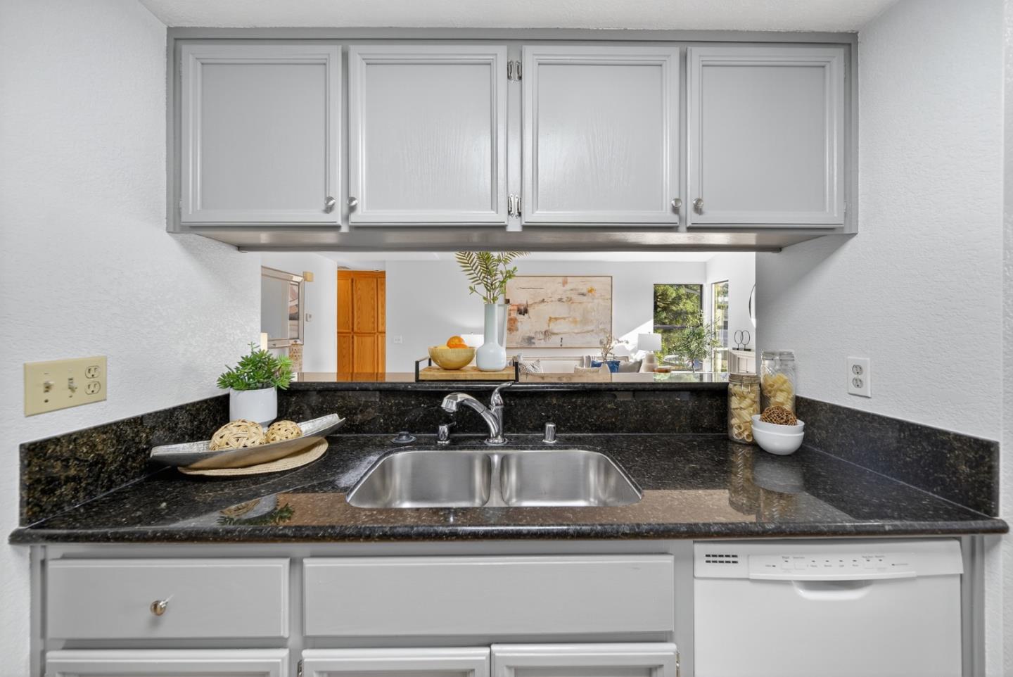 Detail Gallery Image 12 of 50 For 34565 Pueblo Ter, Fremont,  CA 94555 - 2 Beds | 2 Baths