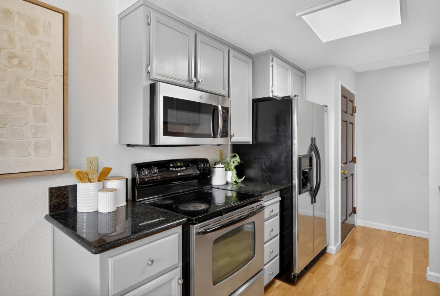Detail Gallery Image 8 of 50 For 34565 Pueblo Ter, Fremont,  CA 94555 - 2 Beds | 2 Baths
