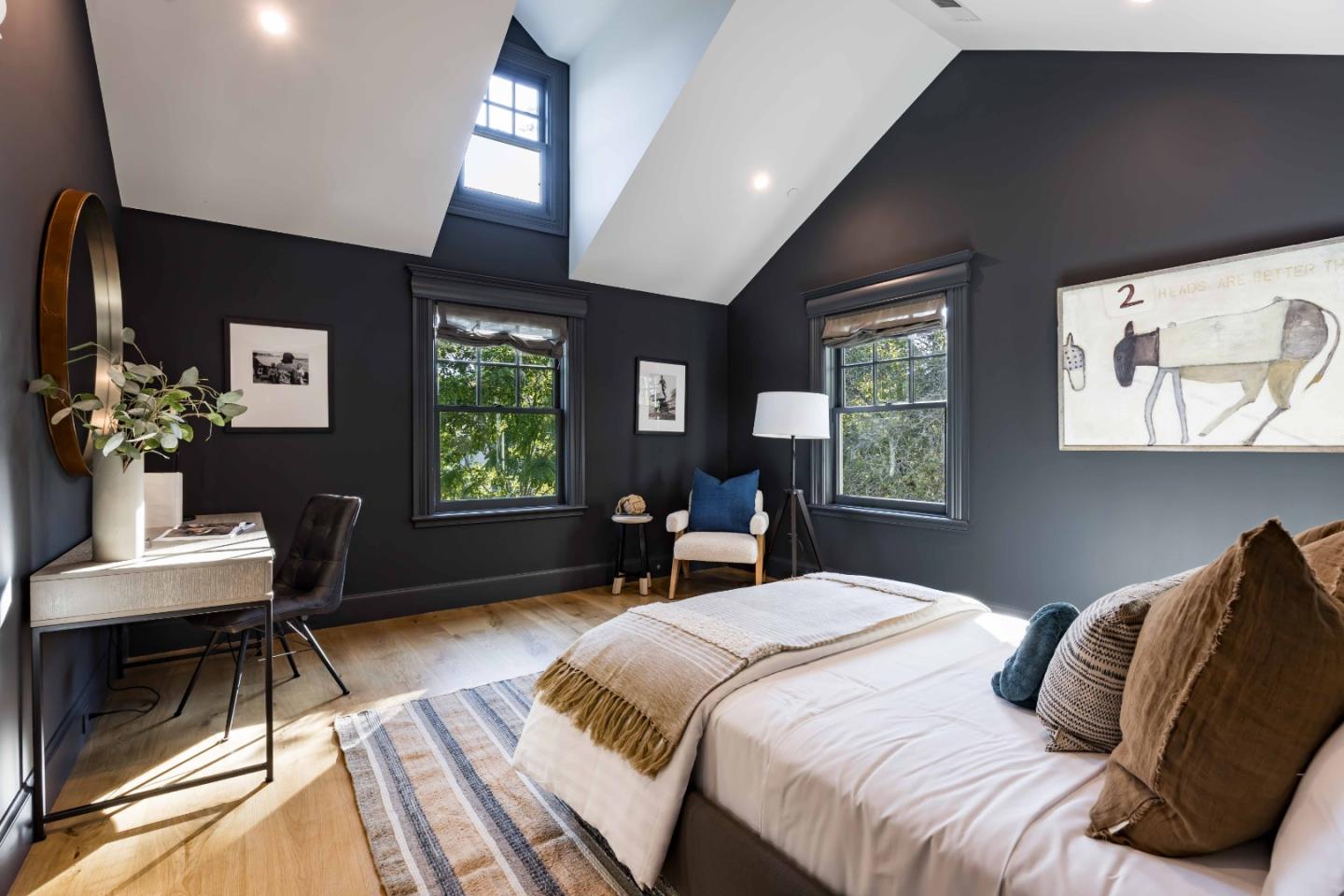Detail Gallery Image 18 of 43 For 132 Elm Ave, Burlingame,  CA 94010 - 4 Beds | 5/1 Baths