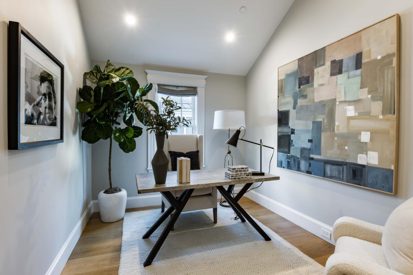 Detail Gallery Image 26 of 43 For 132 Elm Ave, Burlingame,  CA 94010 - 4 Beds | 5/1 Baths