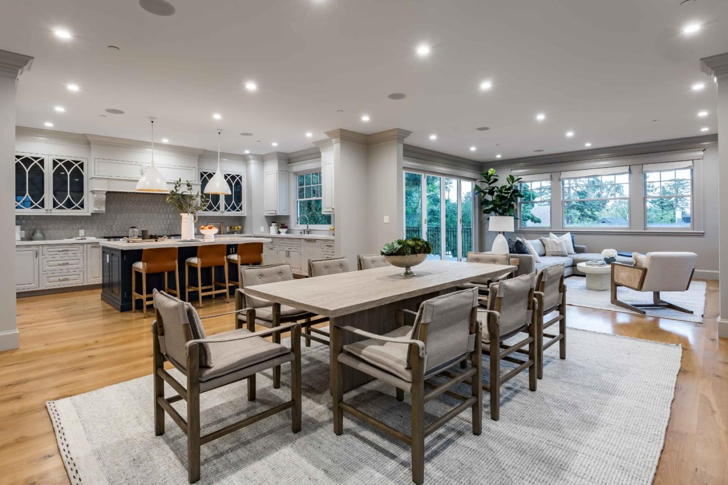 Detail Gallery Image 8 of 43 For 132 Elm Ave, Burlingame,  CA 94010 - 4 Beds | 5/1 Baths