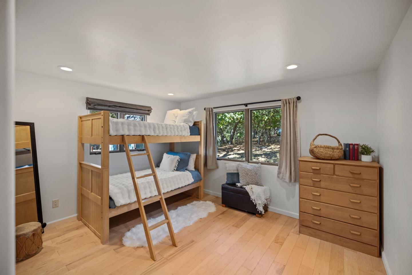 Detail Gallery Image 12 of 21 For 11660 Mccarthy Rd, Carmel Valley,  CA 93924 - 3 Beds | 2 Baths