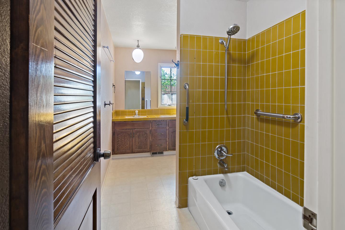 Detail Gallery Image 18 of 35 For 225 Rio Vista Dr, King City,  CA 93930 - 3 Beds | 2 Baths