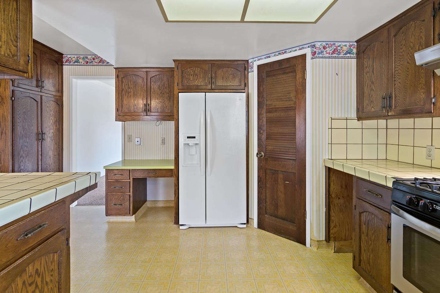 Detail Gallery Image 8 of 35 For 225 Rio Vista Dr, King City,  CA 93930 - 3 Beds | 2 Baths