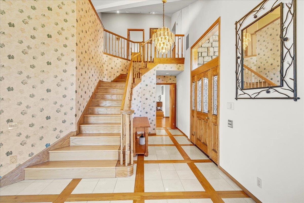 Detail Gallery Image 11 of 78 For 275 Nicholson Dr, Hollister,  CA 95023 - 4 Beds | 3 Baths