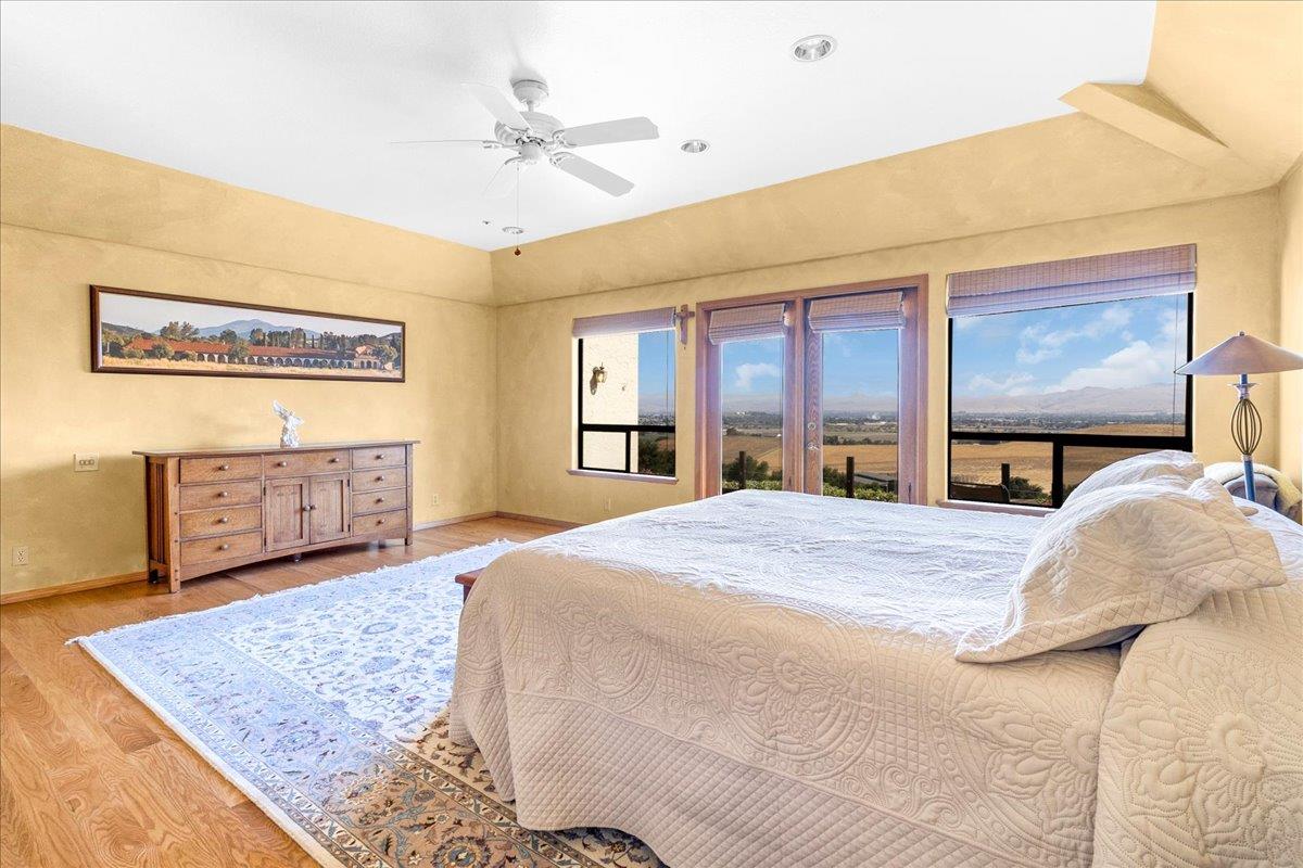 Detail Gallery Image 40 of 78 For 275 Nicholson Dr, Hollister,  CA 95023 - 4 Beds | 3 Baths