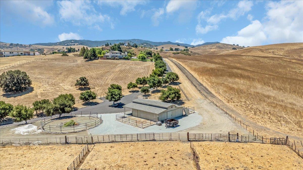 Detail Gallery Image 62 of 78 For 275 Nicholson Dr, Hollister,  CA 95023 - 4 Beds | 3 Baths