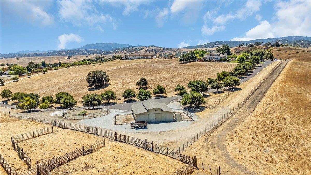 Detail Gallery Image 63 of 78 For 275 Nicholson Dr, Hollister,  CA 95023 - 4 Beds | 3 Baths