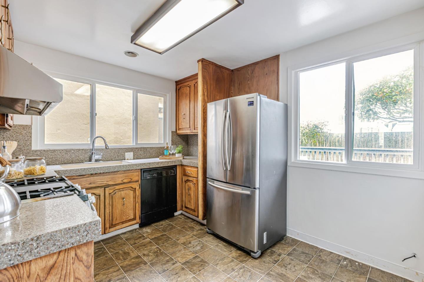 Detail Gallery Image 6 of 19 For 145 Westdale Ave, Daly City,  CA 94015 - 3 Beds | 2 Baths