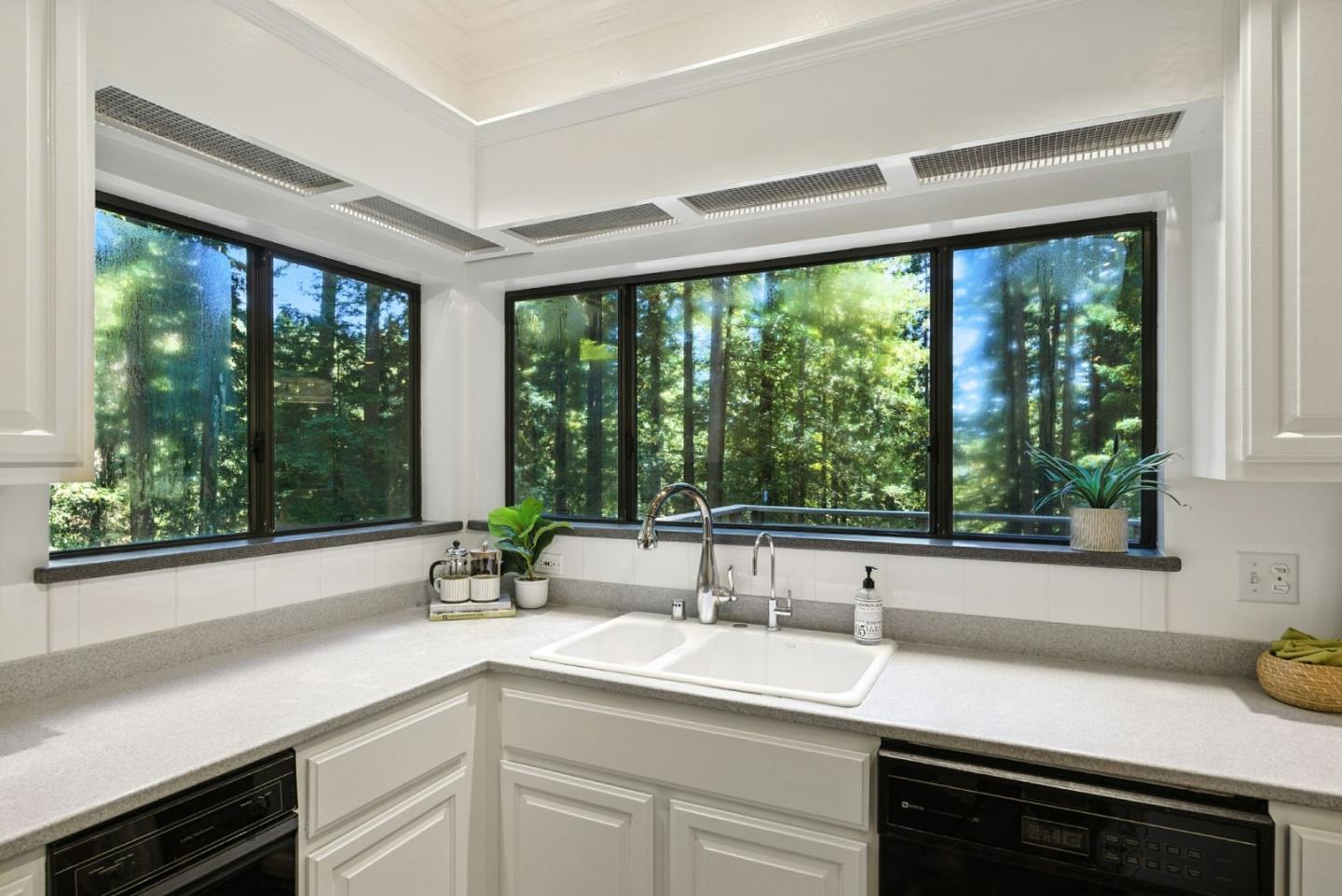 Detail Gallery Image 17 of 47 For 720 Quigg Way, Boulder Creek,  CA 95006 - 3 Beds | 2 Baths
