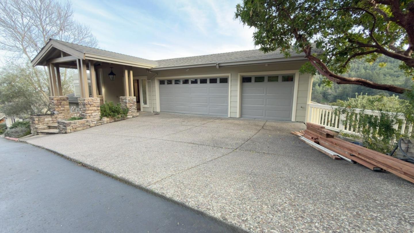 Front Image Thumbnail for ML82018422