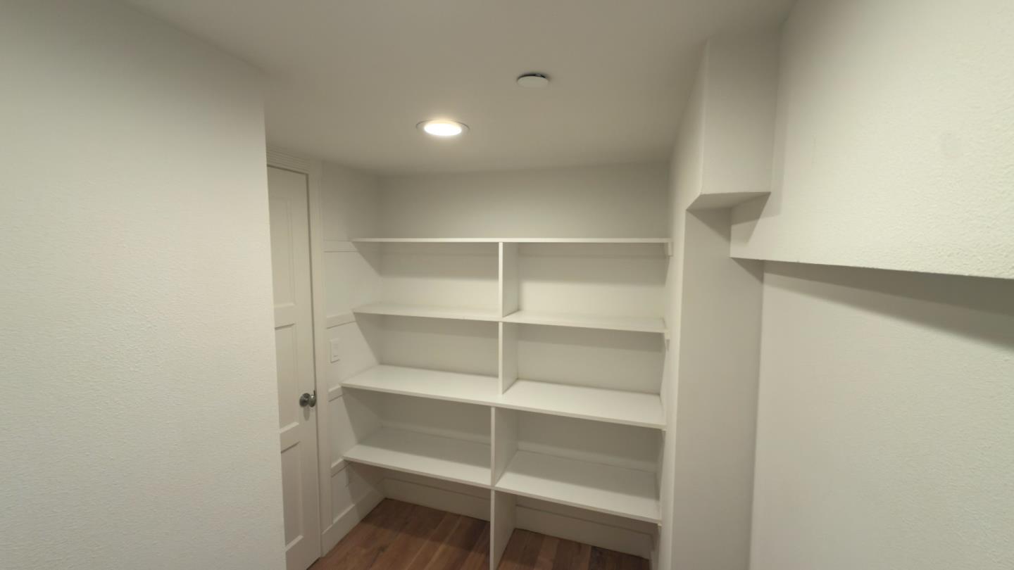 Detail Gallery Image 14 of 51 For 43 Baywood Ter, San Rafael,  CA 94901 - 4 Beds | 3/1 Baths