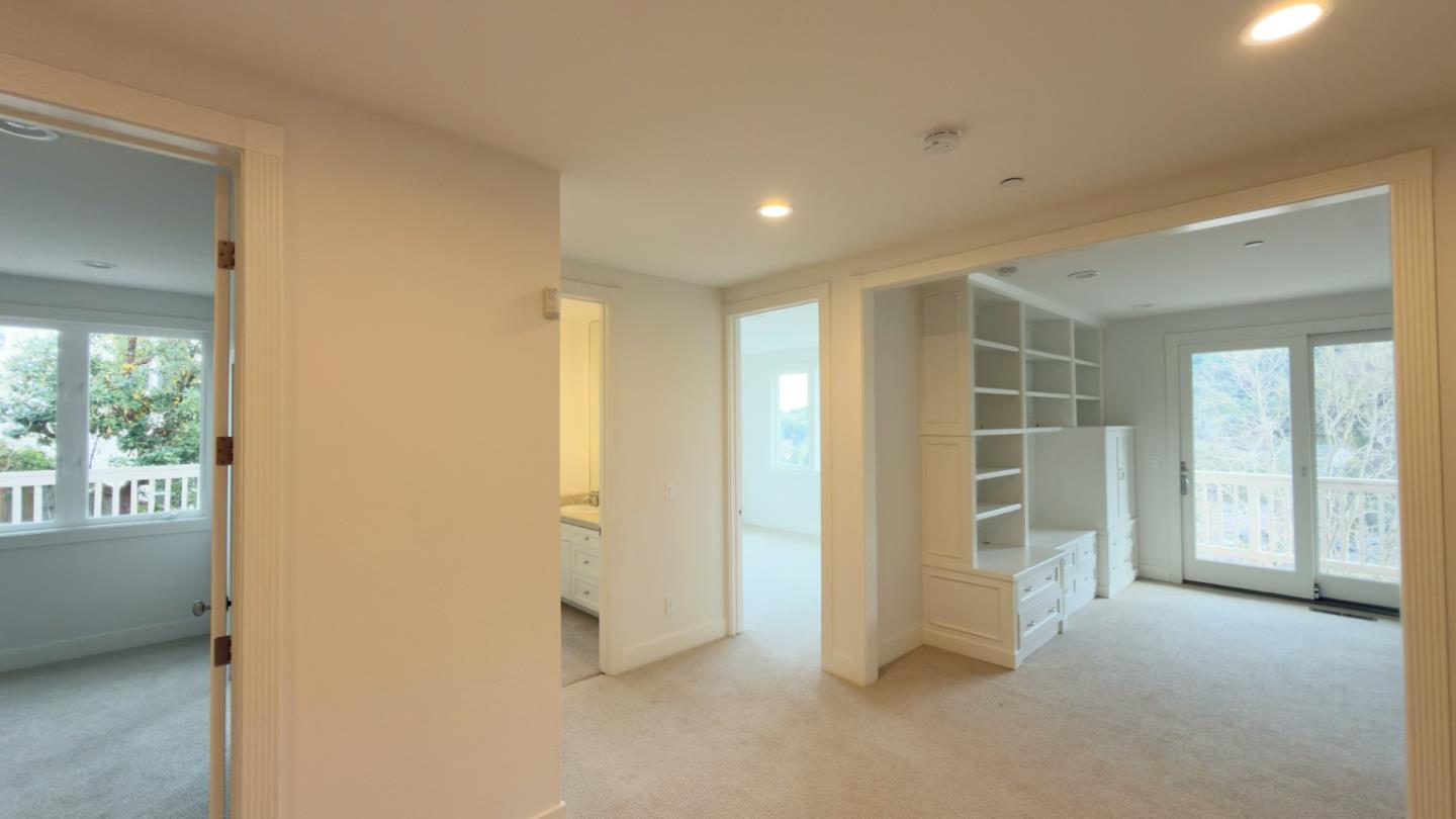 Detail Gallery Image 34 of 51 For 43 Baywood Ter, San Rafael,  CA 94901 - 4 Beds | 3/1 Baths